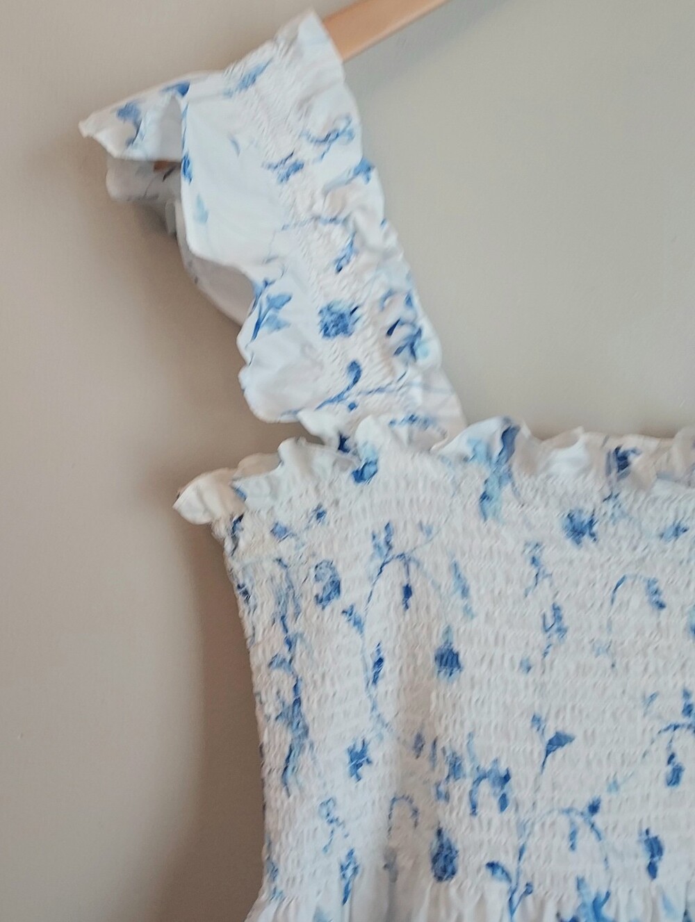 Hill House Blue Floral Ellie Nap Dress Size Medium Cottagecore Feminie Smocked - Picture 6 of 11